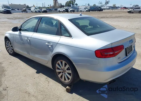 2013 Audi A4 2.0T Premium z USA, uszkodzony, nr VIN WAUBFAFL4DN020210